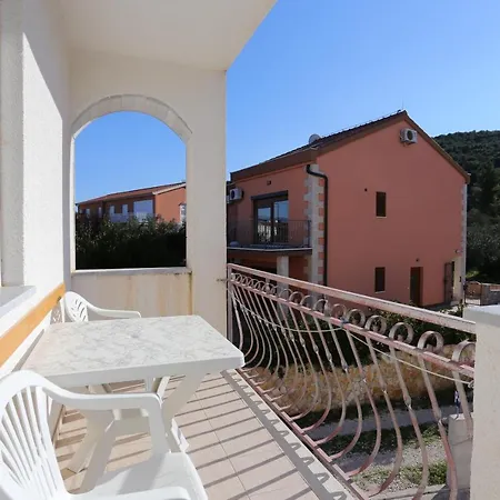 Apartman 14541a Slatine